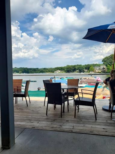 Private Guest Suite On The Portage Lakes 阿克伦 外观 照片