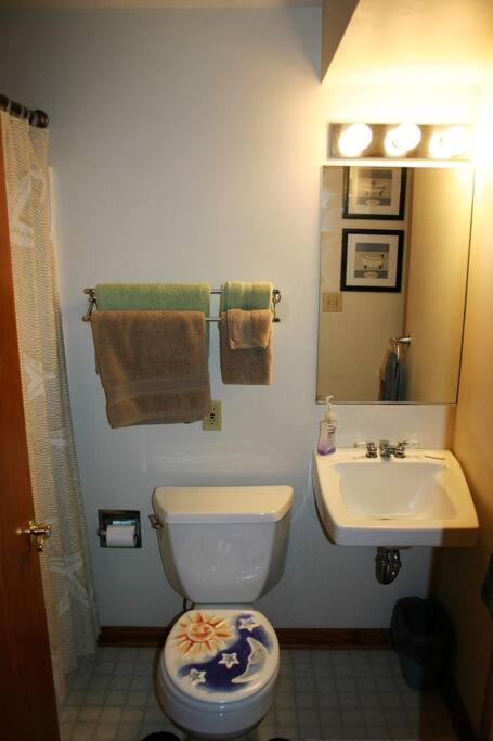 Private Guest Suite On The Portage Lakes 阿克伦 外观 照片