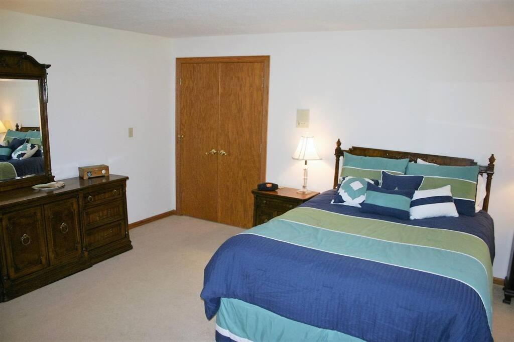 Private Guest Suite On The Portage Lakes 阿克伦 外观 照片