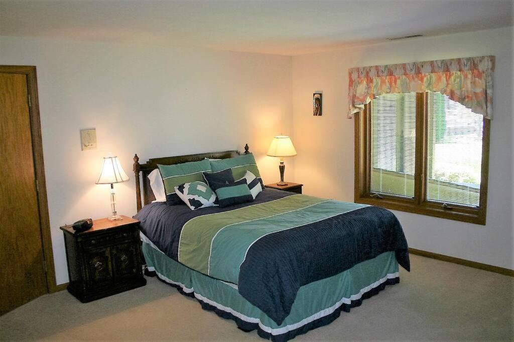 Private Guest Suite On The Portage Lakes 阿克伦 外观 照片