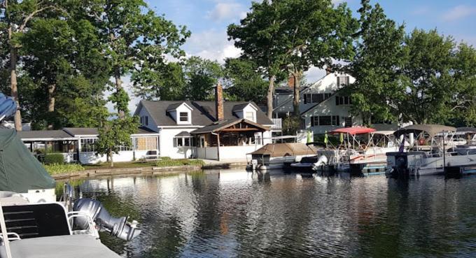 Private Guest Suite On The Portage Lakes 阿克伦 外观 照片