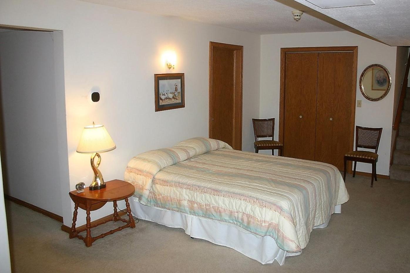 Private Guest Suite On The Portage Lakes 阿克伦 外观 照片